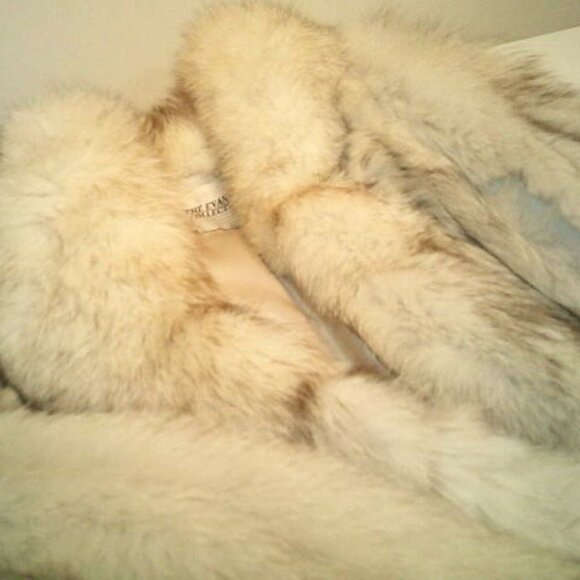 The Evans Collection Beige Mink Jacket - Picture 3 of 6